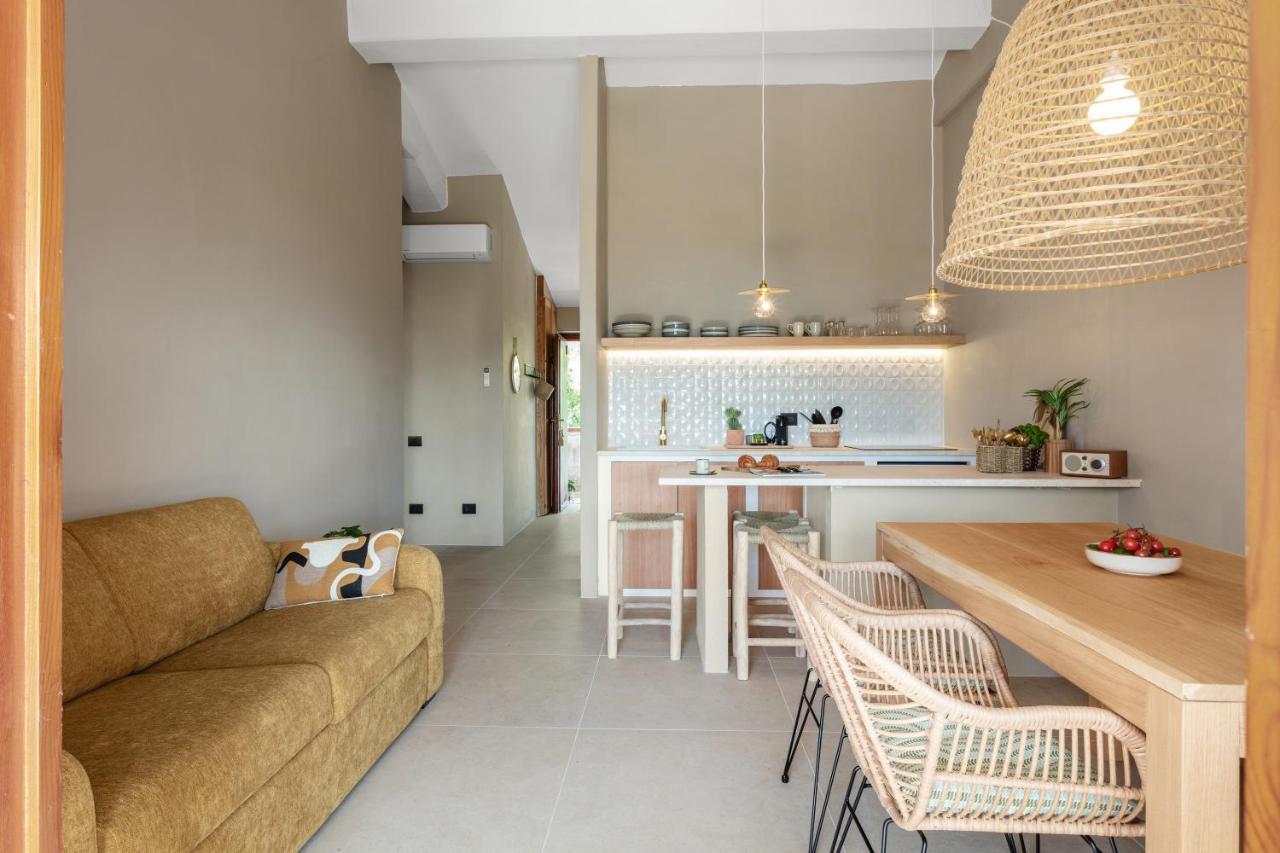 Baia Dorata Beach Apartment Porto Istana Luaran gambar