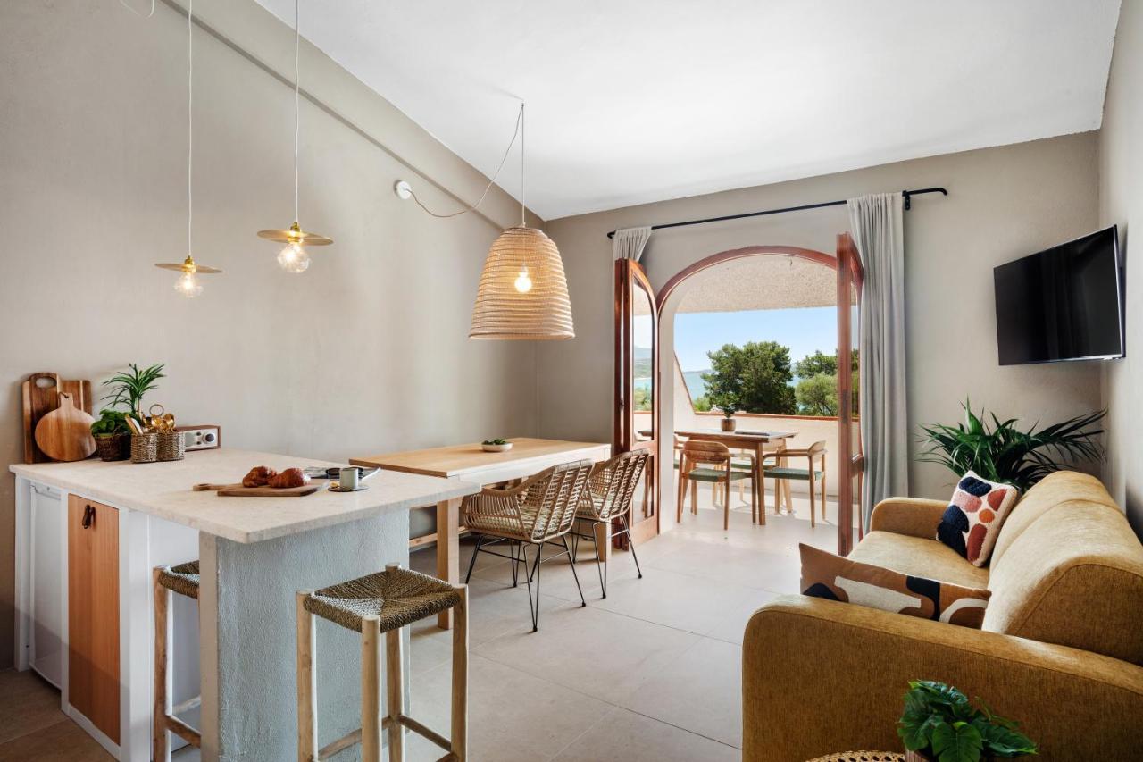 Baia Dorata Beach Apartment Porto Istana Luaran gambar