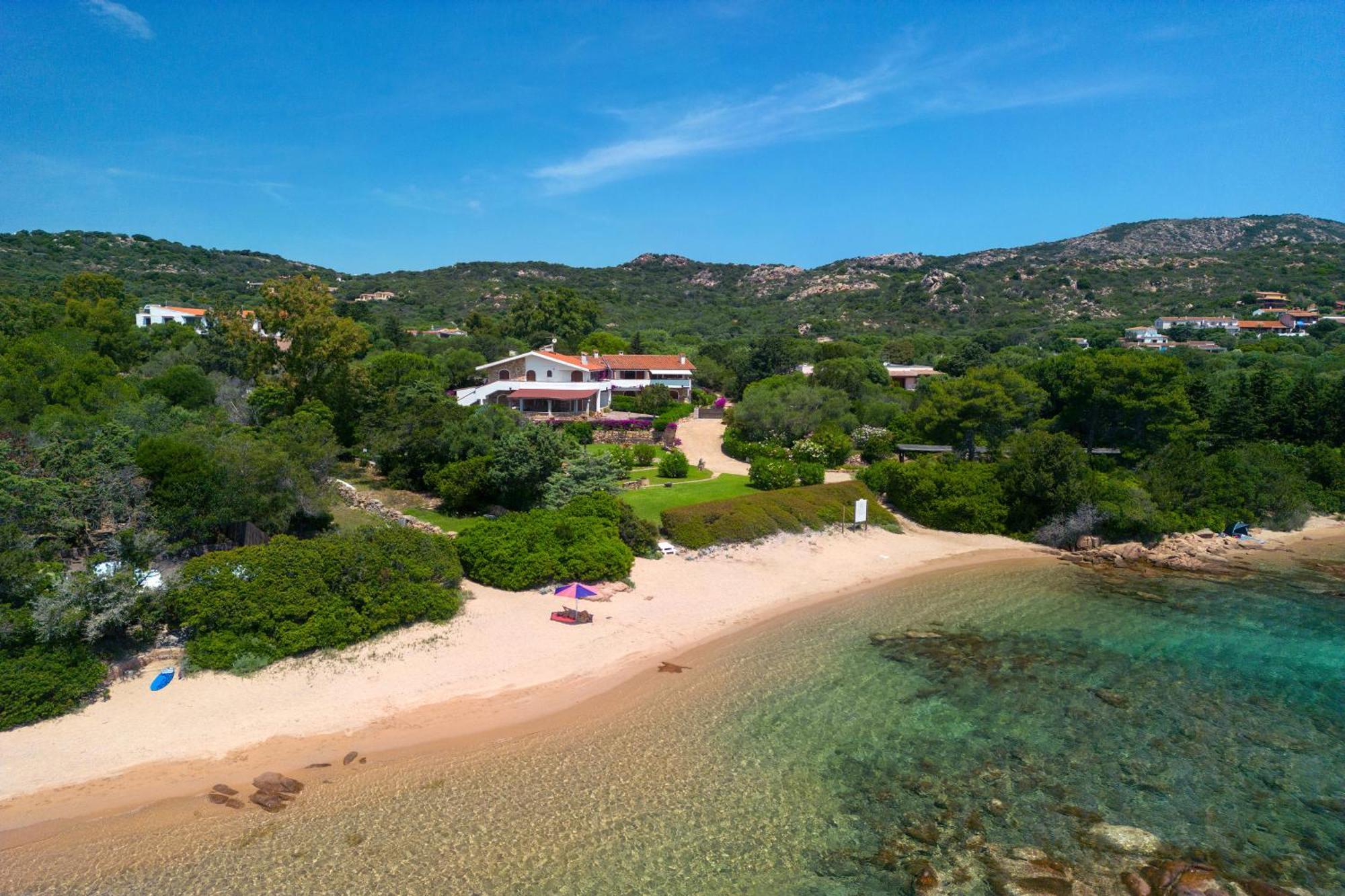Baia Dorata Beach Apartment Porto Istana Luaran gambar