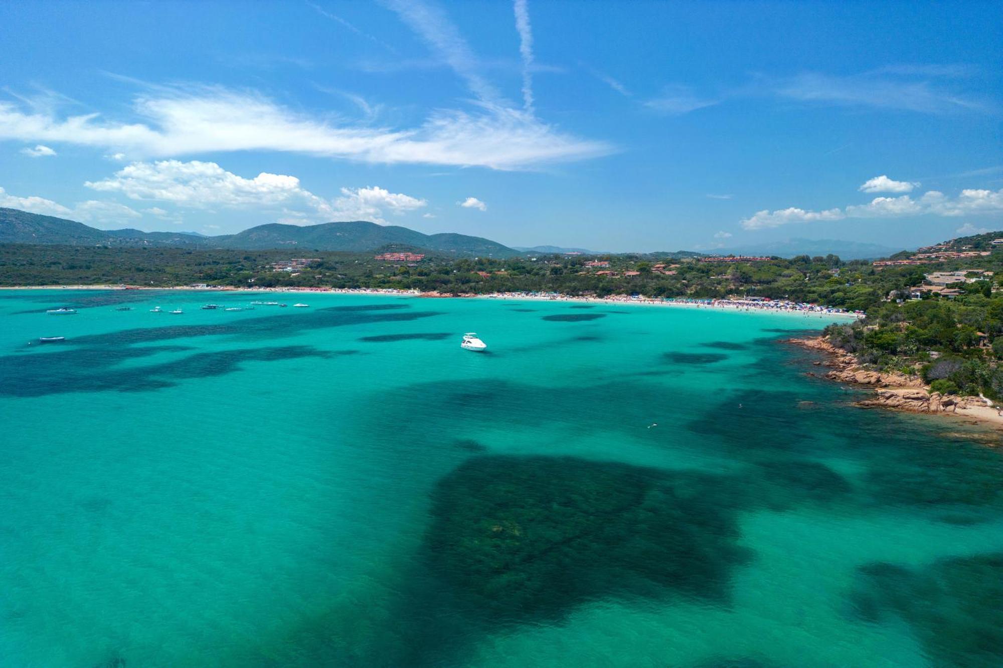 Baia Dorata Beach Apartment Porto Istana Luaran gambar