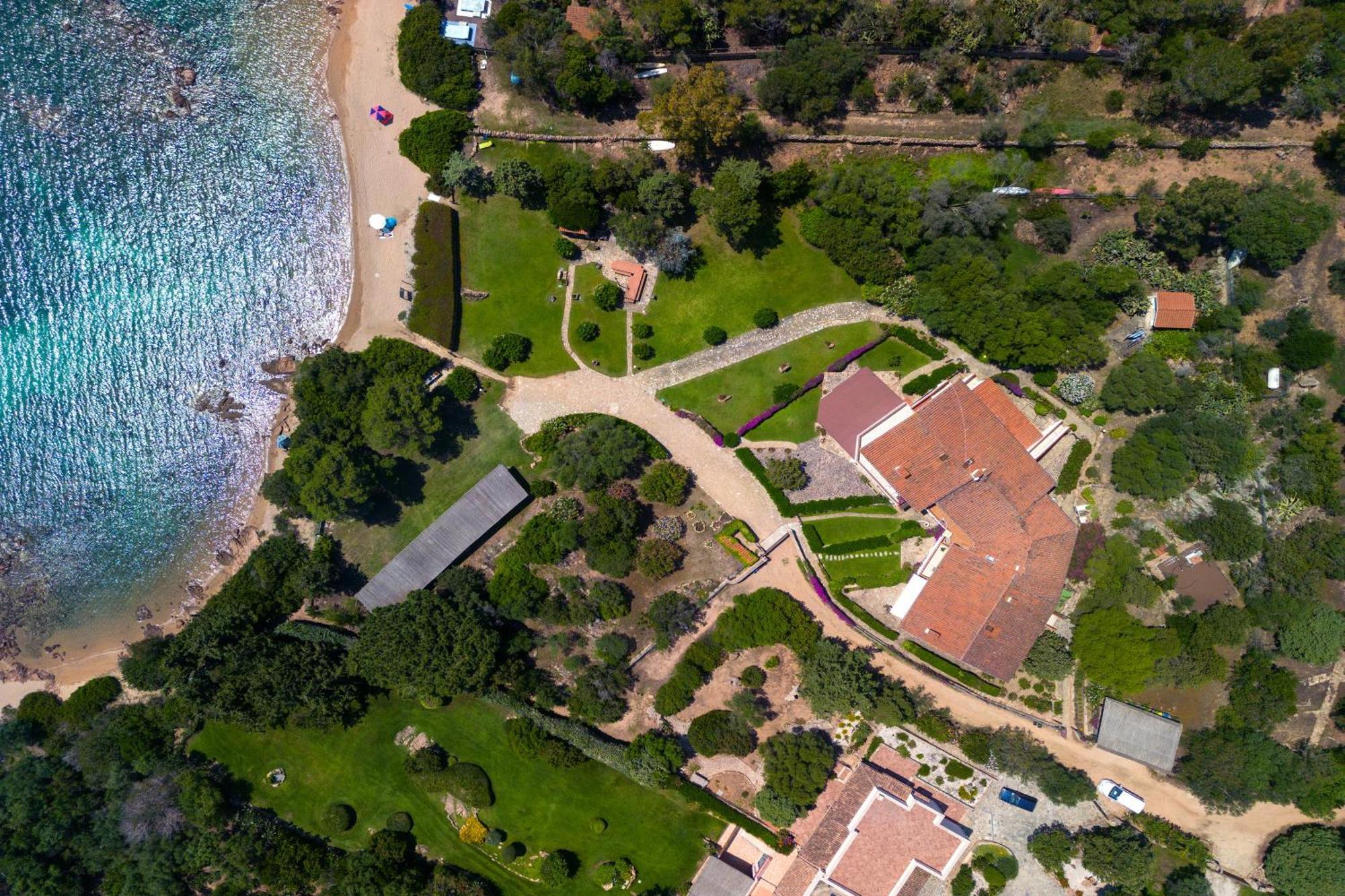 Baia Dorata Beach Apartment Porto Istana Luaran gambar